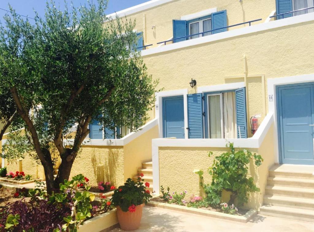 Esperides Maisonettes Agia Marina  Esterno foto