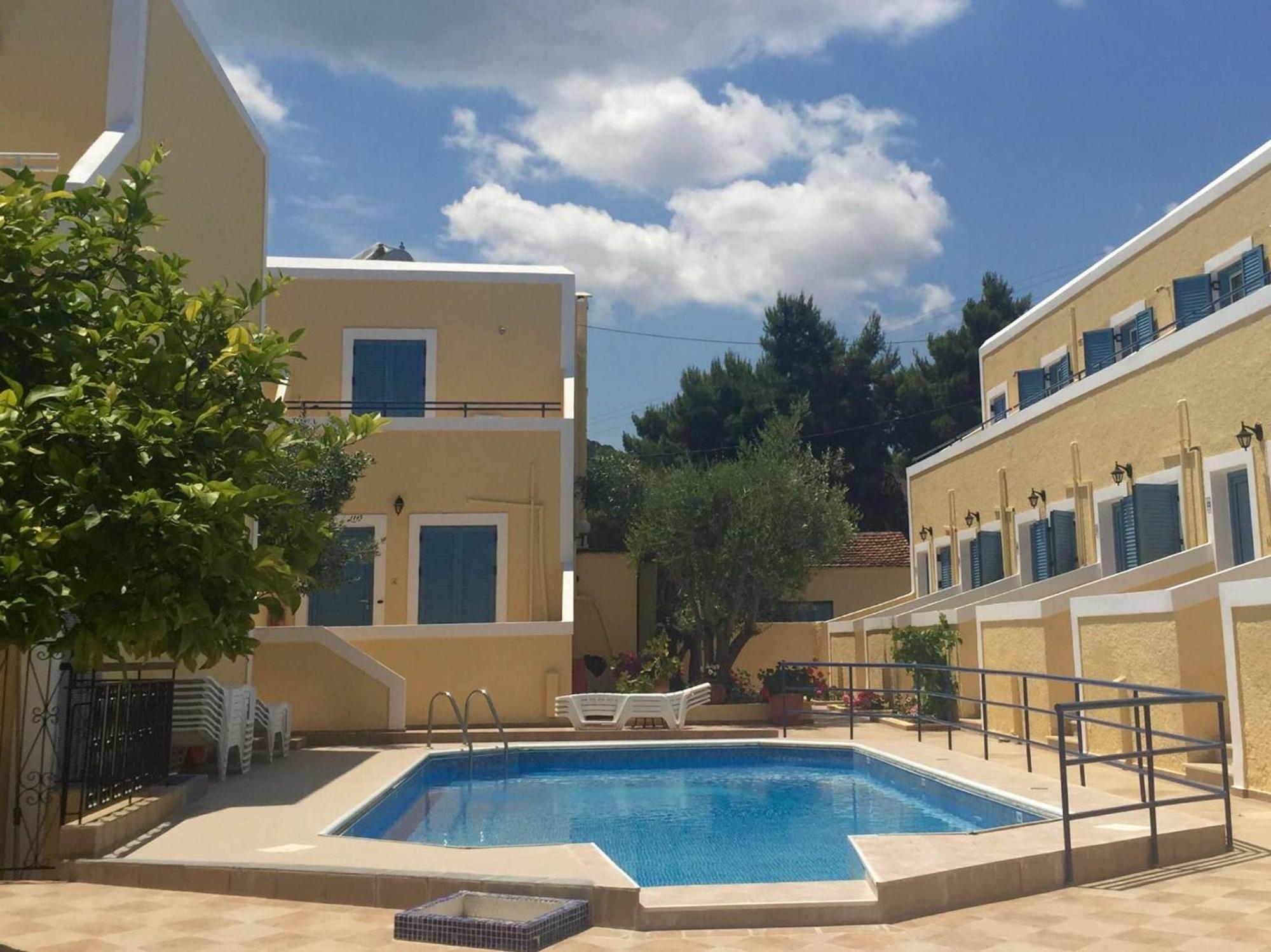 Esperides Maisonettes Agia Marina  Esterno foto